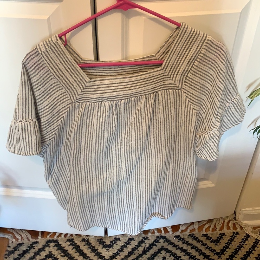 Universal Thread top